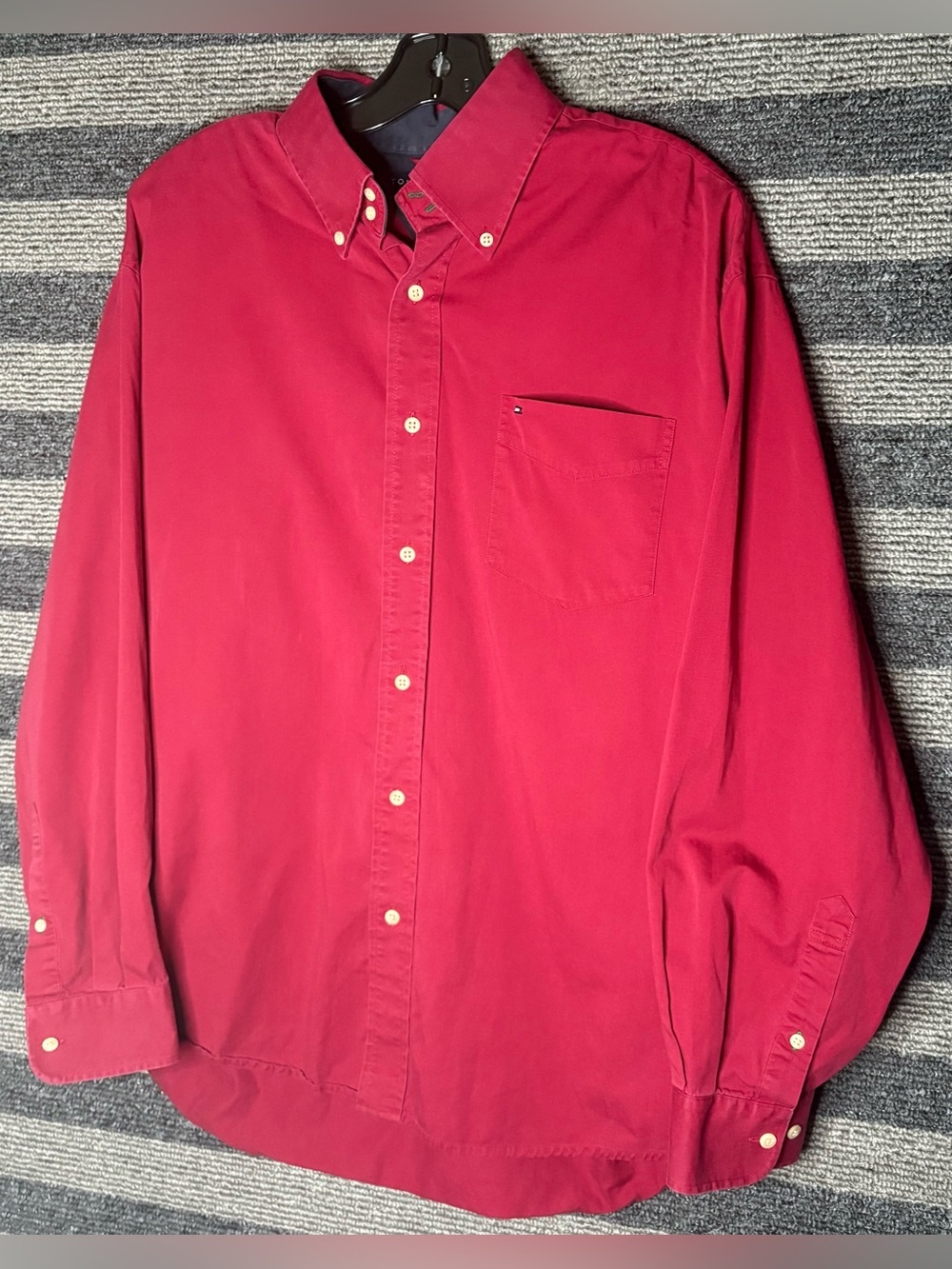 Tommy Hilfiger Men's Cotton Button-Down Shirt in Deep Red Large